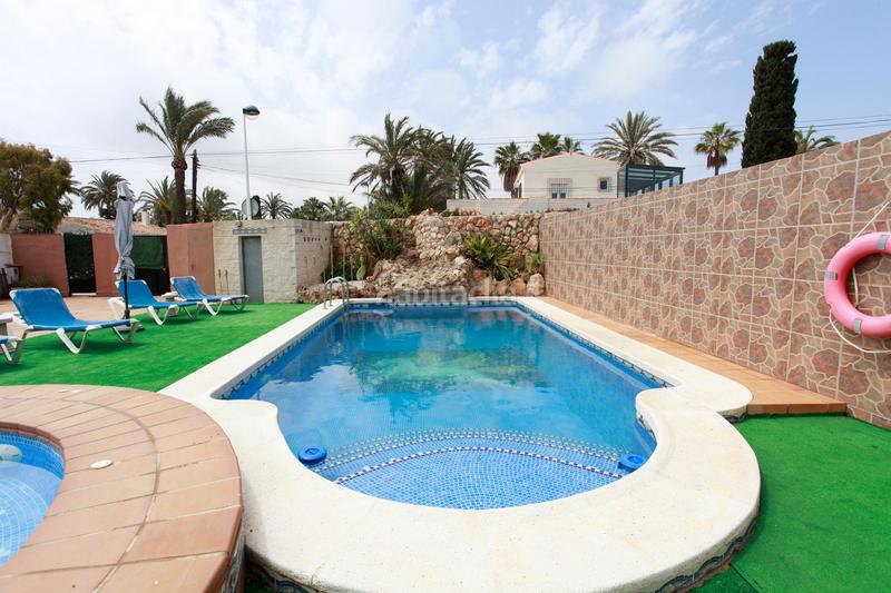 Foto ed038311-cae8-4c70-9d4e-657811371f9b. Xalet amb piscina a Entremares Manga del Mar Menor (La)