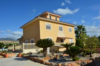 Chalet à Totana. Magnifico chalet en murcia  valle del guadalentin