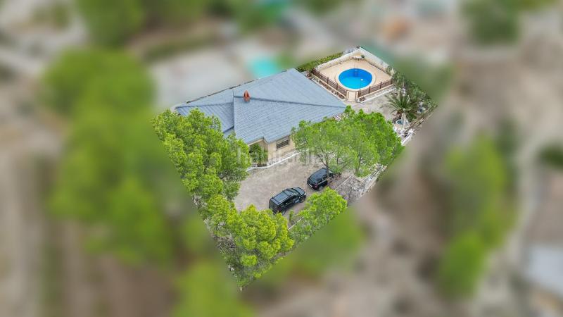 Foto ae243fcf-ea98-4565-8092-cf80e06ed28c. Casa amb aparcament piscina a Cieza