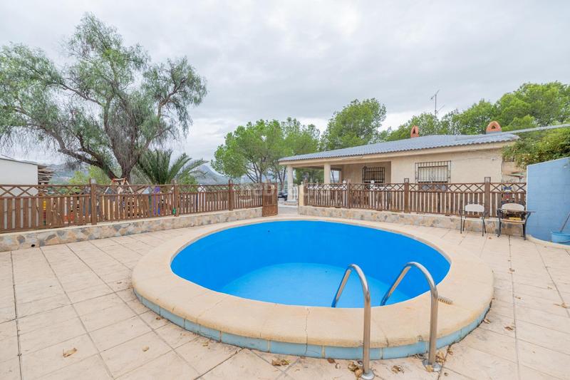 Foto f3a58b14-d93e-49f2-9710-0c7e8329e119. Casa amb aparcament piscina a Cieza
