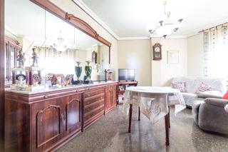 Appartamento in Cieza. Piso de 4 dormitorios junto a camino de murcia