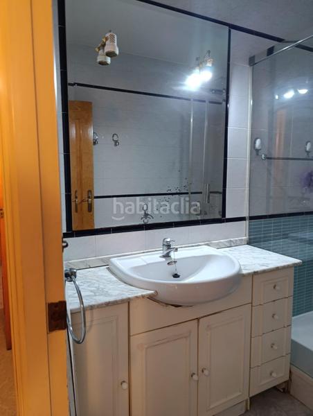 Foto 3419bb22-7af6-49ae-8d82-26a496c3ba3c. Maison jumelée dans avenida miguel hernández 8 dans Murcia