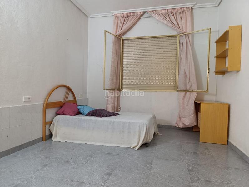 Foto 7b60696a-d642-4d45-acf4-3a4def3366d8. Maison jumelée dans avenida miguel hernández 8 dans Murcia