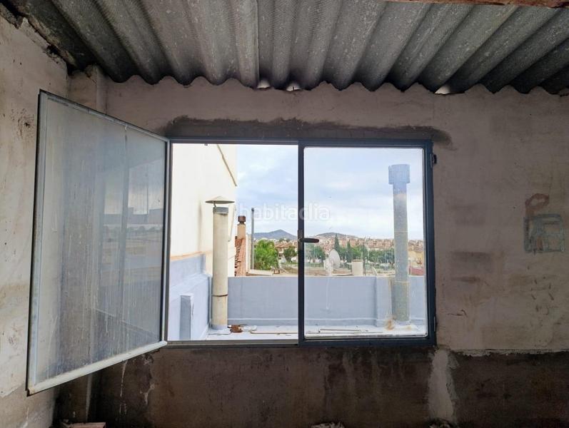 Foto cb8956f6-e4dd-4ad3-9028-a857df501882. Maison jumelée dans avenida miguel hernández 8 dans Murcia