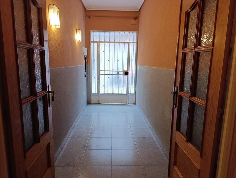 Foto f9115751-7a20-4fbf-a06c-4fe650bd6910. Maison jumelée dans avenida miguel hernández 8 dans Murcia