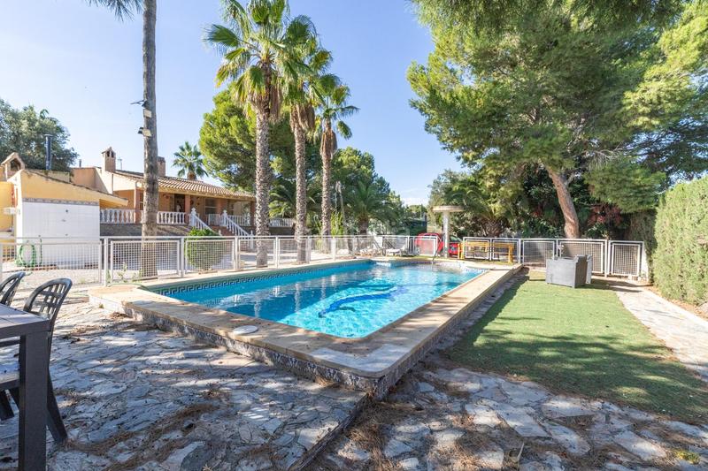 Foto a605f834-4180-47dc-bf79-397cb44b1da9. Chalet in calle de circunvalación 23 in Fortuna