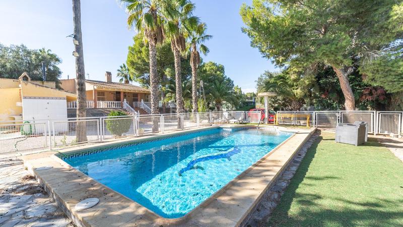 Foto bff67179-891a-4a30-b706-345ccdf801a1. Chalet in calle de circunvalación 23 in Fortuna