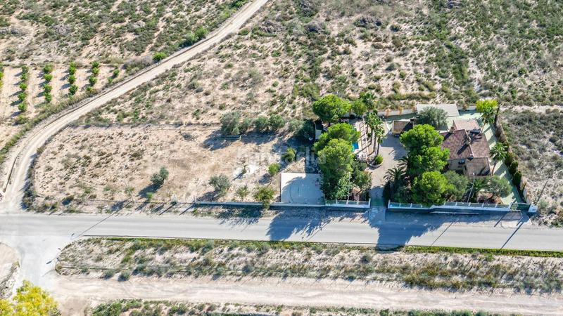 Foto d208886f-4fa2-400b-ac9f-d411b2dd95e9. Chalet in calle de circunvalación 23 in Fortuna