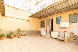 Planta baja en Cieza. Acogedora planta baja en la avenida juan xxiii  cieza