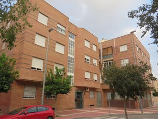 Piso  Calle villa cisneros 19. Oportunidad en  zona juan de borbón  piso bajo en venta