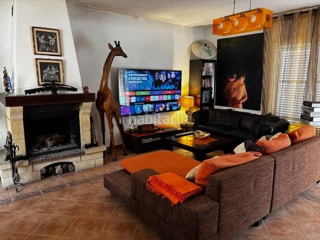 Foto 4c3c0d69-f239-48a8-8dd3-4ff856a75f9c. Masia amb piscina a Aledo