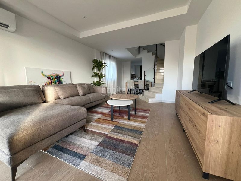 Foto ea26d979-b5dc-4bc4-a844-c60f9965351d. Casa adossada amb aparcament piscina a Portmán Unión (La)