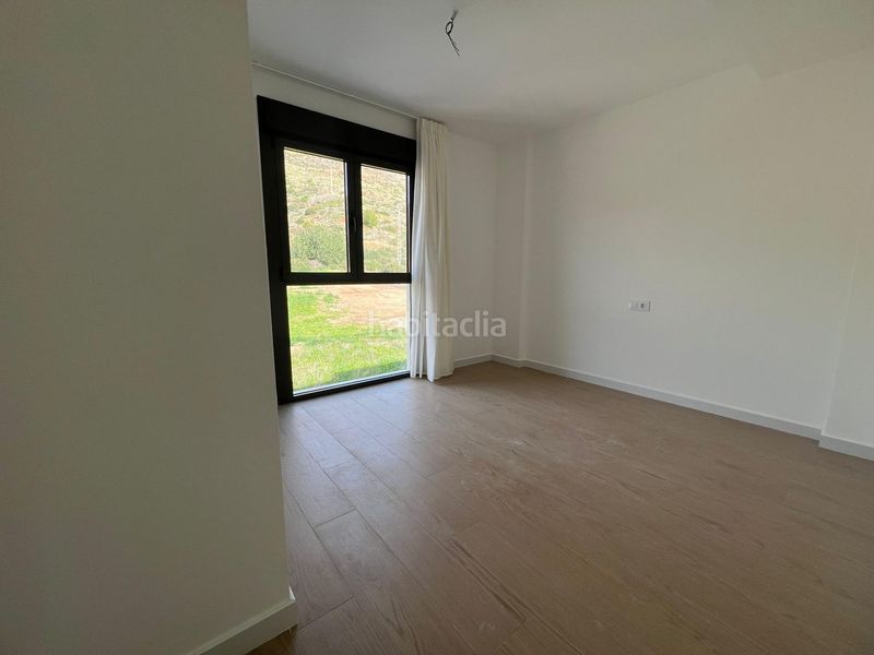 Foto ebaba7ff-c342-46fd-b6f1-ed69486298e6. Casa adossada amb aparcament piscina a Portmán Unión (La)