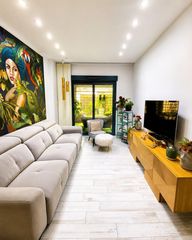 Piano terra in Reina fabiola de belgica 6. Terraza de 90 m2, garaje privado y total independencia