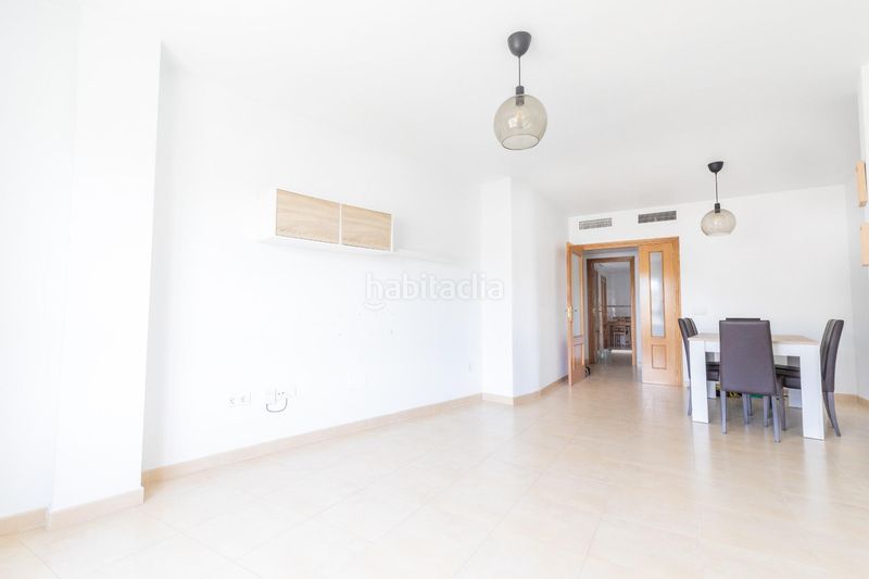 Foto ac241add-f898-4609-91e3-b583d77945f2. Pis amb aparcament a Abarán