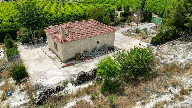 Foto efd2e5ae-2db9-4471-a3a5-2a96f0b96b02. Casa a Cieza