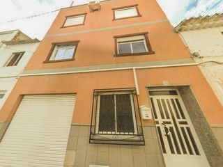 Flat in Calasparra. Piso con terraza
