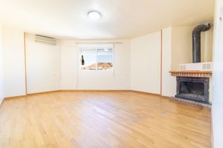 Etagenwohnung in Cieza. Piso junto a residencia de ancianos