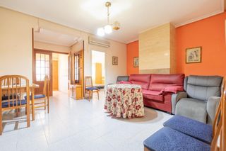 Rez-de-chaussée à Cieza. Planta baja en barrio san josé obrero