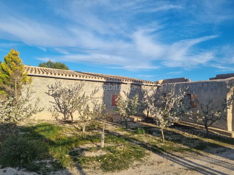 Foto bef4b9e3-f198-45c2-962a-79168afd657a. Casa a Cieza