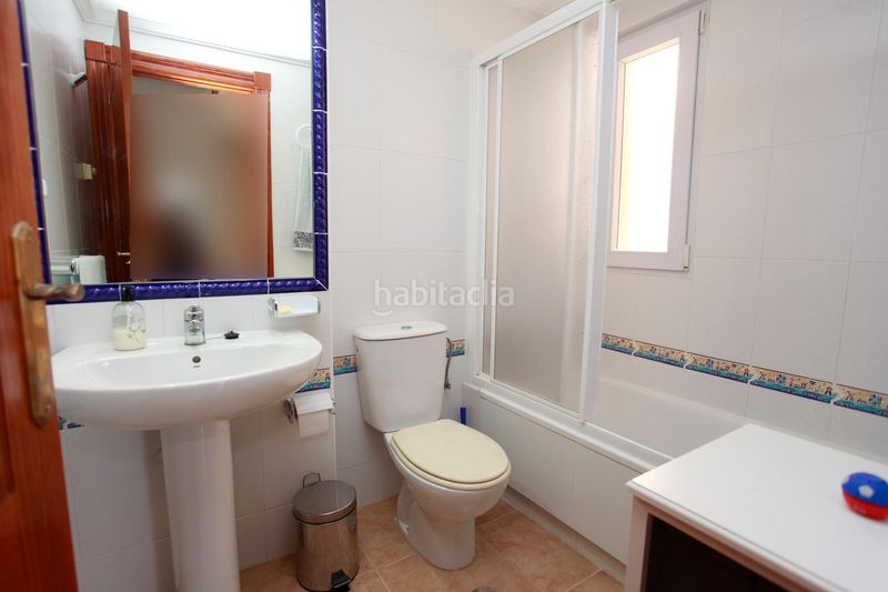 Foto 4afc0da0-e4ff-48f4-ba02-cf5741de56c7. Dúplex duplex 3 habitaciones y 4 baños garaje privado y cerrado piscina en Manga del Mar Menor (La)