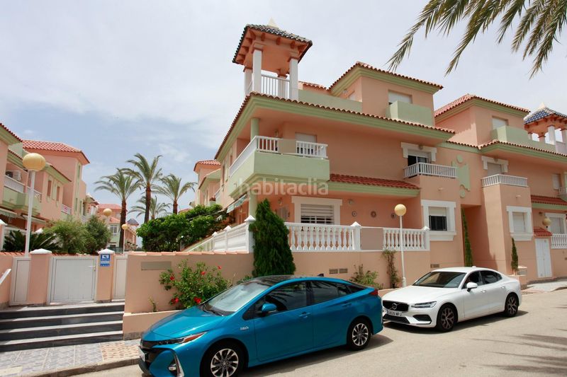 Foto ec929272-8b47-48ce-8f20-a996c8f4d2bf. Dúplex duplex 3 habitaciones y 4 baños garaje privado y cerrado piscina en Manga del Mar Menor (La)