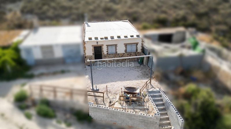 Foto 90bce7d5-9454-42ce-921f-3e51ce095d5c. Casa a Cieza