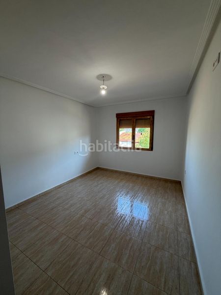 Foto 011350a4-8cbc-42ec-b92b-fc5ffcf3ead6. Pis a Santomera