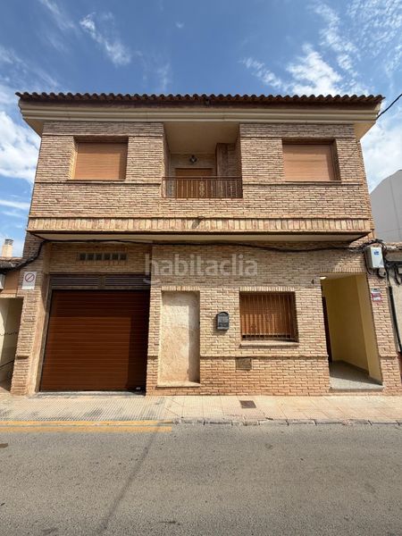 Foto b7e447e4-967c-46d0-95a1-0042022edfc0. Pis a Santomera