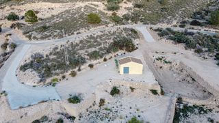 Casa in Abarán. Parcela con construcción