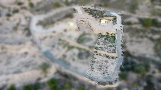 Casa in Abarán. Parcela con construcción