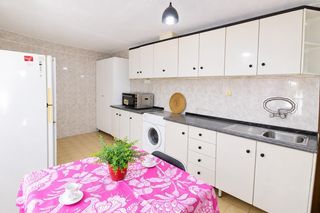 Pis  Calle buenos aires. Si te gusta vivir en plena huerta, esta vivienda es para ti