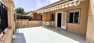 Casa aparellada  Jorge guillen. Planta baja pareada santiago de la ribera