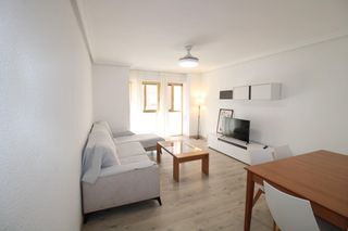 Location Appartement  Calle huerto capuchinos. Piso para estudiantes en el carmen!