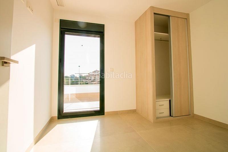 Foto 72d6a8ab-d779-49e2-854f-25a19df5299f. Chalet with heating parking pool in La Marina Elche / Elx