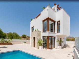 Casa a Las Salinas. Villa independiente a 200 m de la playa en vera almería