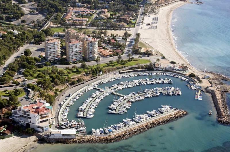 Foto 6a76f1ec-6001-4619-9f29-26442bf72c40. Chalet con parcheggio piscina in Campoamor Orihuela