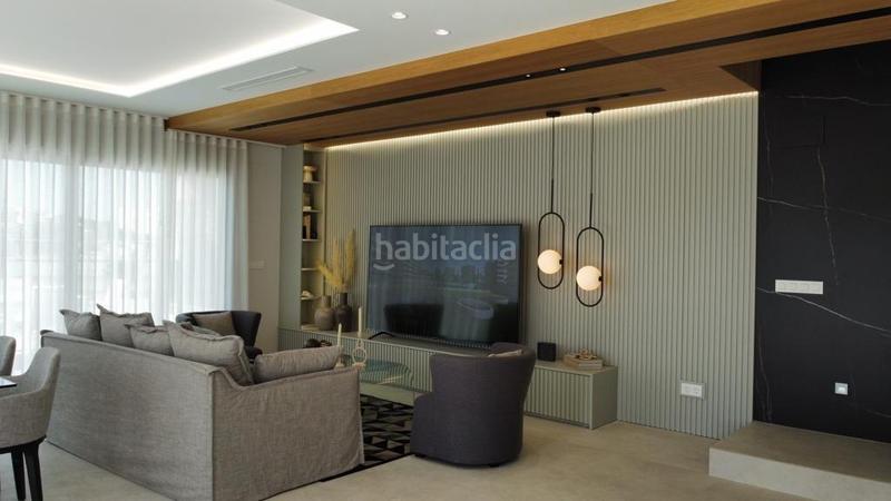 Foto b3992f23-83f1-42c9-93a8-1ed23c2f7850. Chalet con parcheggio piscina in Campoamor Orihuela