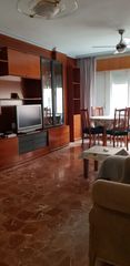 Location Appartement  Calle antonio gotor. Piso para estudiantes