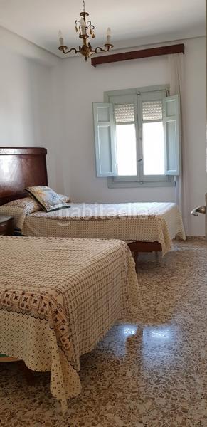 Foto d5a7937e-2df5-42a0-8746-3e5e058e3b04. Masia amb xemeneia a Navas de Jorquera