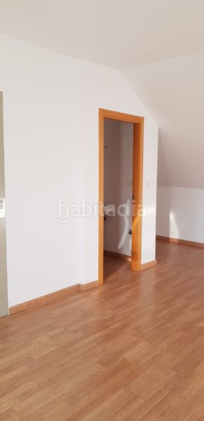 Foto aa3fb9e6-1c14-4bd1-93fe-5773b440f047. Semi detached house with fireplace heating parking in Gineta (La)
