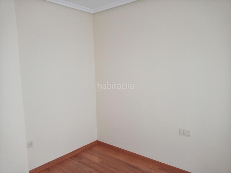 Foto c4628c28-2079-41e3-95f9-7a9c712d46b9. Alquiler piso  para entrar a vivir en San Antonio Abad Albacete