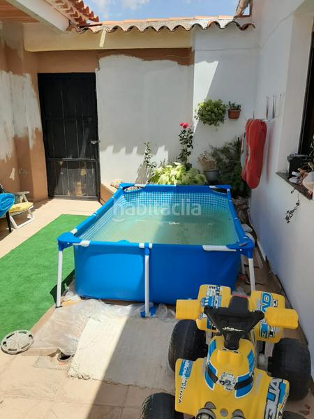 Foto bfb60825-cf0a-440b-a7e5-52034ff69eca. Casa aparellada amb calefacció aparcament a Robledo