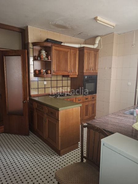 Foto af05189f-6792-49a5-a0a8-78b5705b97b5. Pis amb calefacció aparcament a Centro Albacete