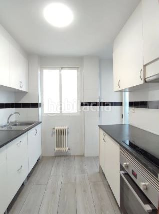 Foto 84d5cd75-fcdb-4cc7-be82-6045a90e176f. Pis amb calefacció aparcament a Parque Sur Albacete