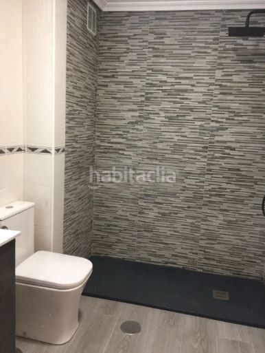 Foto c4cb8471-da3f-4358-9a00-a4b69d49d145. Pis amb calefacció aparcament a Parque Sur Albacete