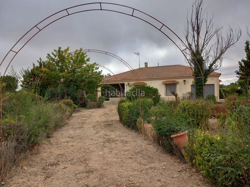 Foto a173180e-cb08-44d0-999a-24662ee703f3. Xalet amb xemeneia aparcament piscina a Pedanías - Extrarradio Albacete