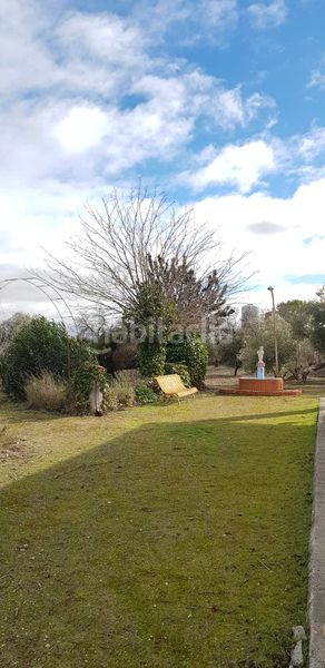 Foto afc92619-491f-4ac4-8dfc-849ec00fd3c7. Xalet amb xemeneia aparcament piscina a Pedanías - Extrarradio Albacete