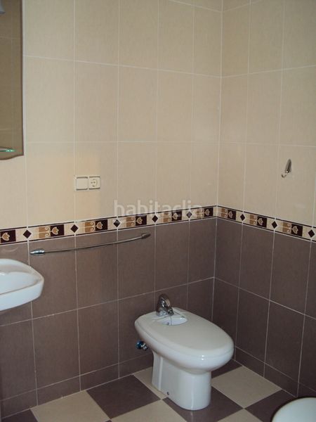 Foto 2f8c3a40-d390-47de-adb7-0daf46b36724. Apartament amb calefacció aparcament a Estación Albacete