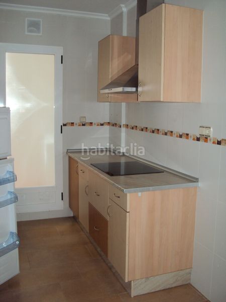 Foto b88e61e1-99e6-40ba-861a-37a1a18ad891. Apartament amb calefacció aparcament a Estación Albacete